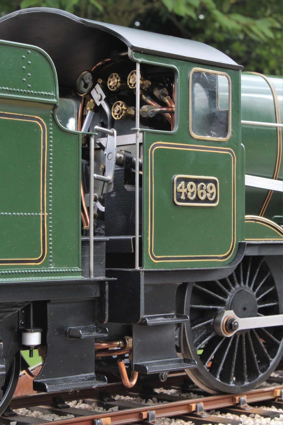3 1/2 inch gauge GWR 4-6-0 "Shugborough Hall"