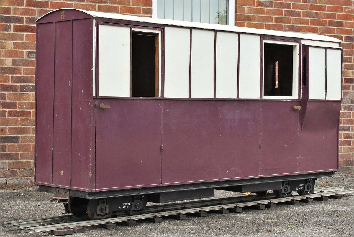 7 1/4 inch narrow gauge bogie coach