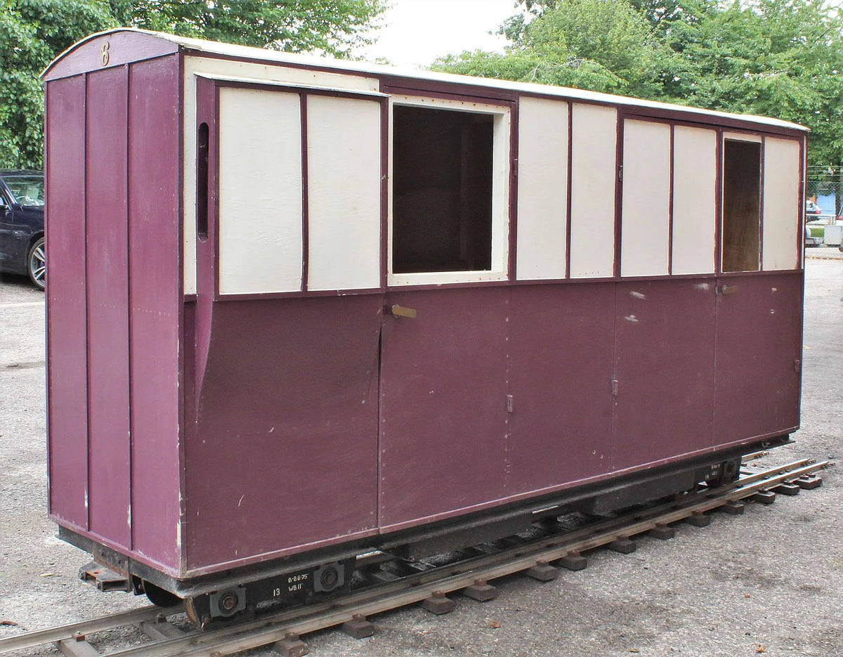 7 1/4 inch narrow gauge bogie coach