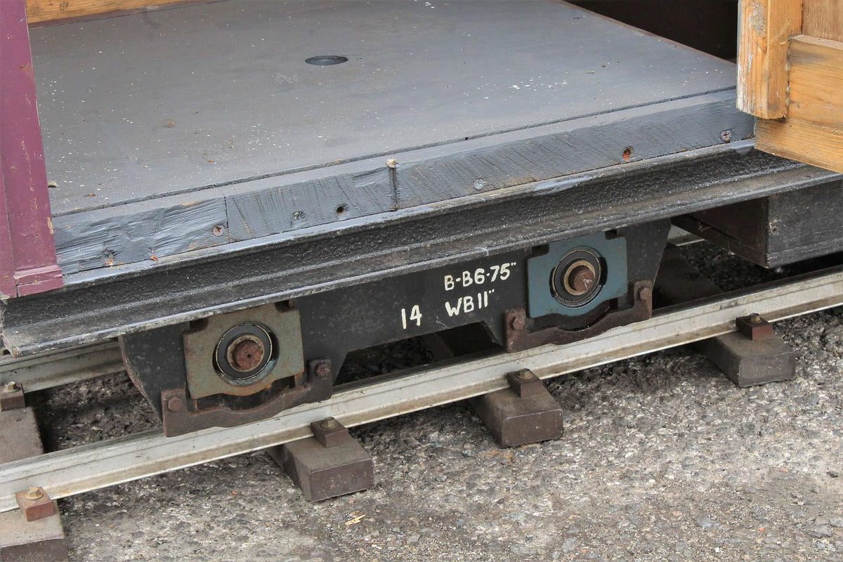 7 1/4 inch narrow gauge bogie coach
