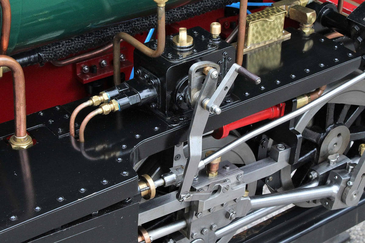 7 1/4 inch gauge "Metre Maid" 0-6-0T with tender