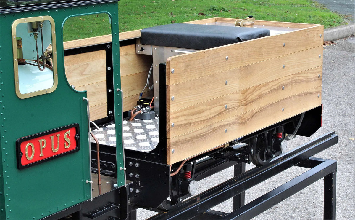 7 1/4 inch gauge "Metre Maid" 0-6-0T with tender