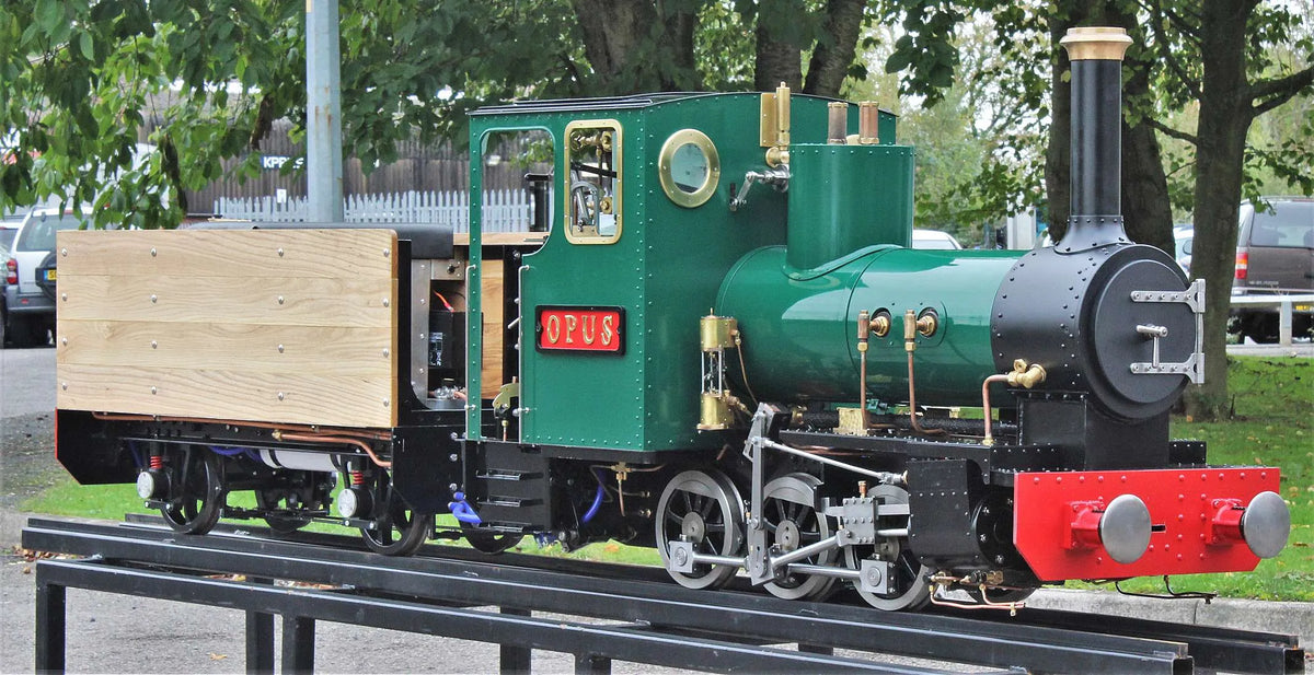 7 1/4 inch gauge "Metre Maid" 0-6-0T with tender