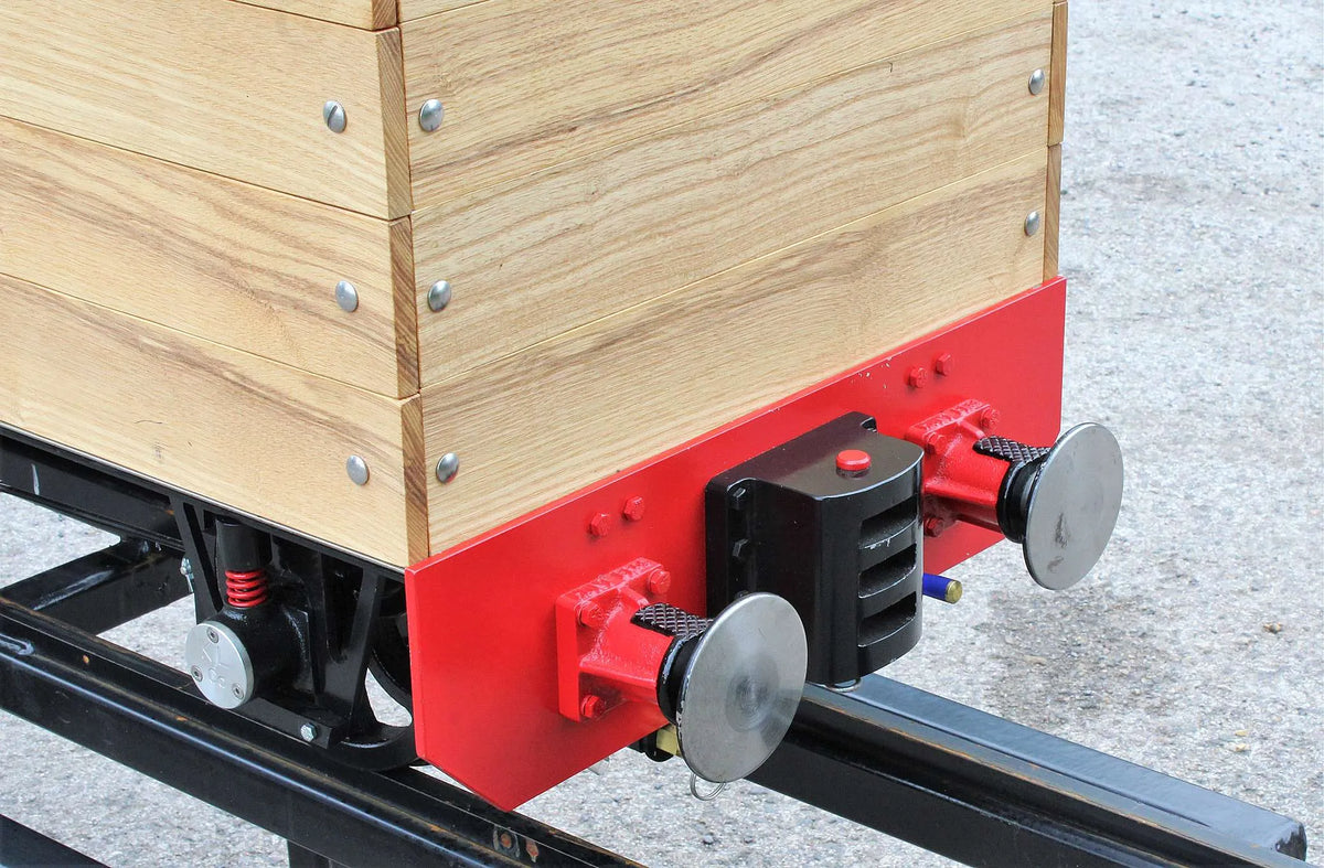 7 1/4 inch gauge "Metre Maid" 0-6-0T with tender