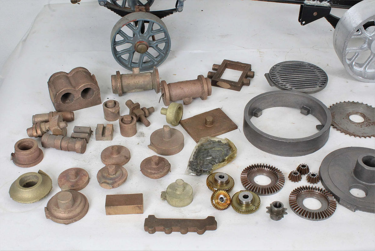 2 inch scale Clayton steam wagon, chassis & castings