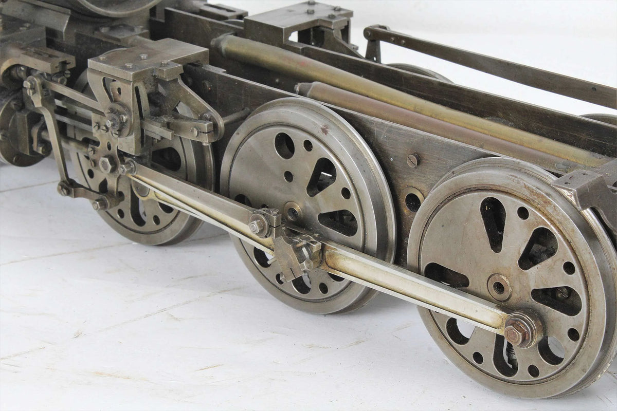 2 1/2 inch gauge 2-6-2 with tender