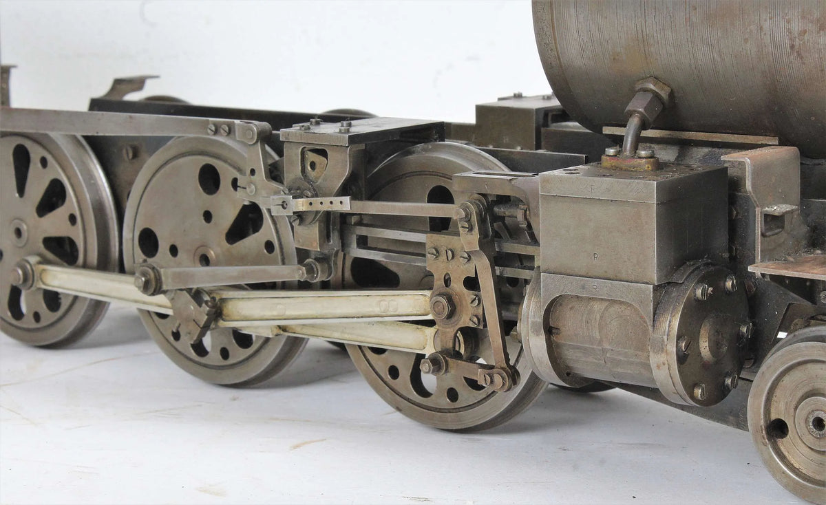2 1/2 inch gauge 2-6-2 with tender
