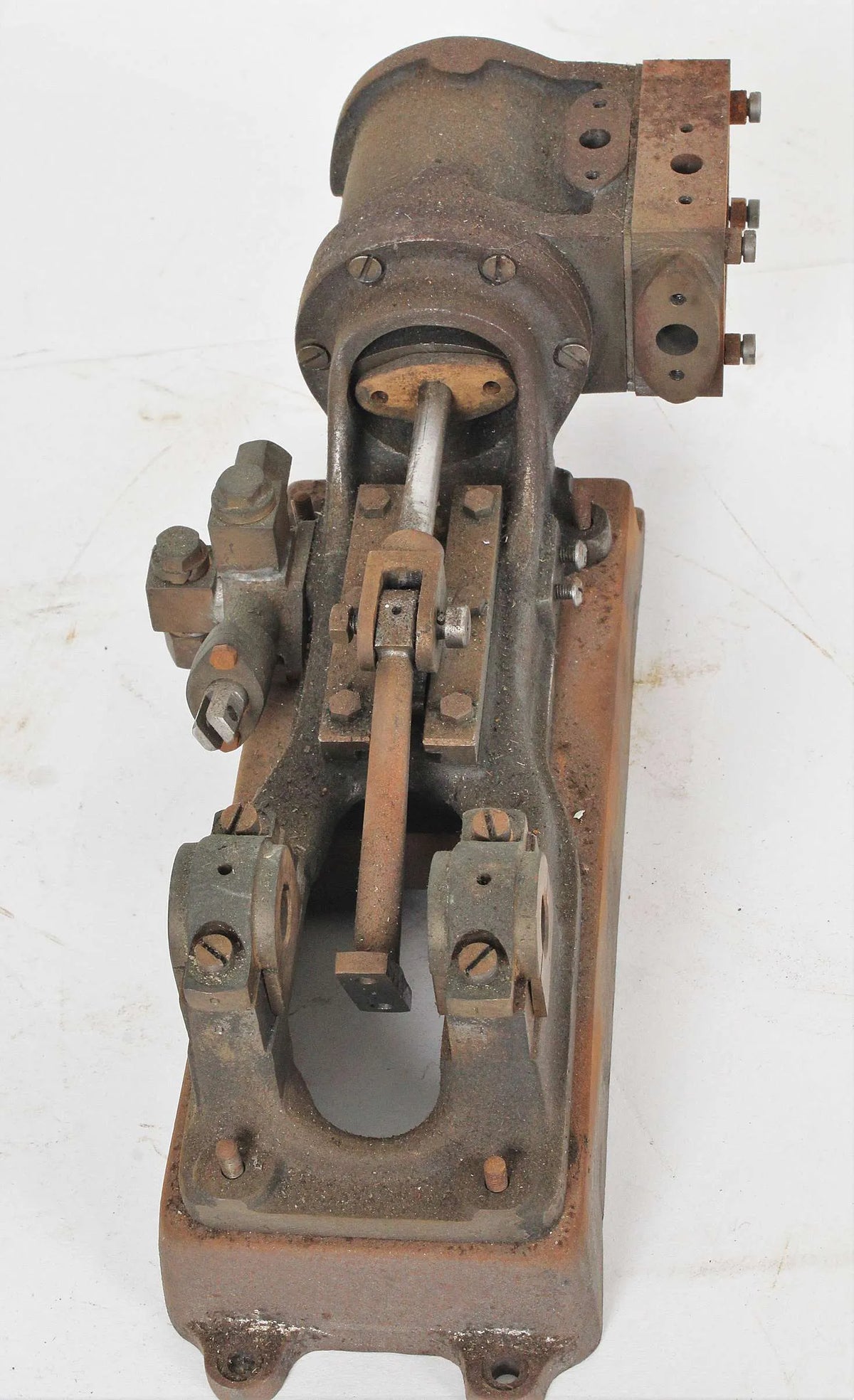 Part-built Stuart No.9 horizontal mill engine