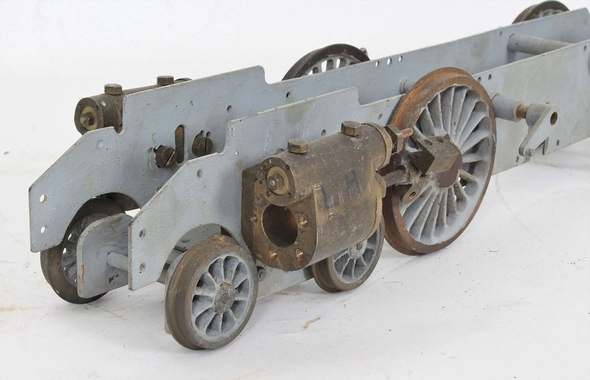 2 1/2 inch gauge Pacific with tender