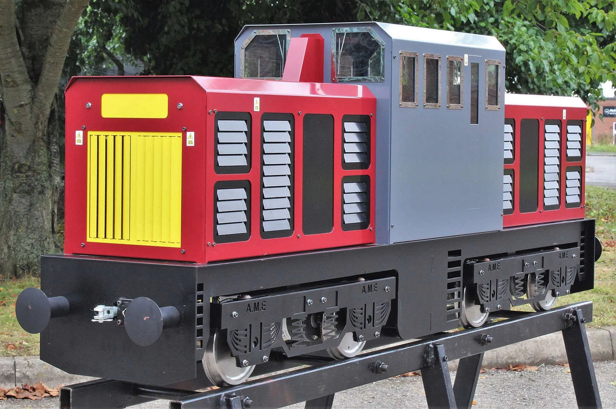 7 1/4 inch gauge AME "Saturn 4" 0-4-0 + 0-4-0