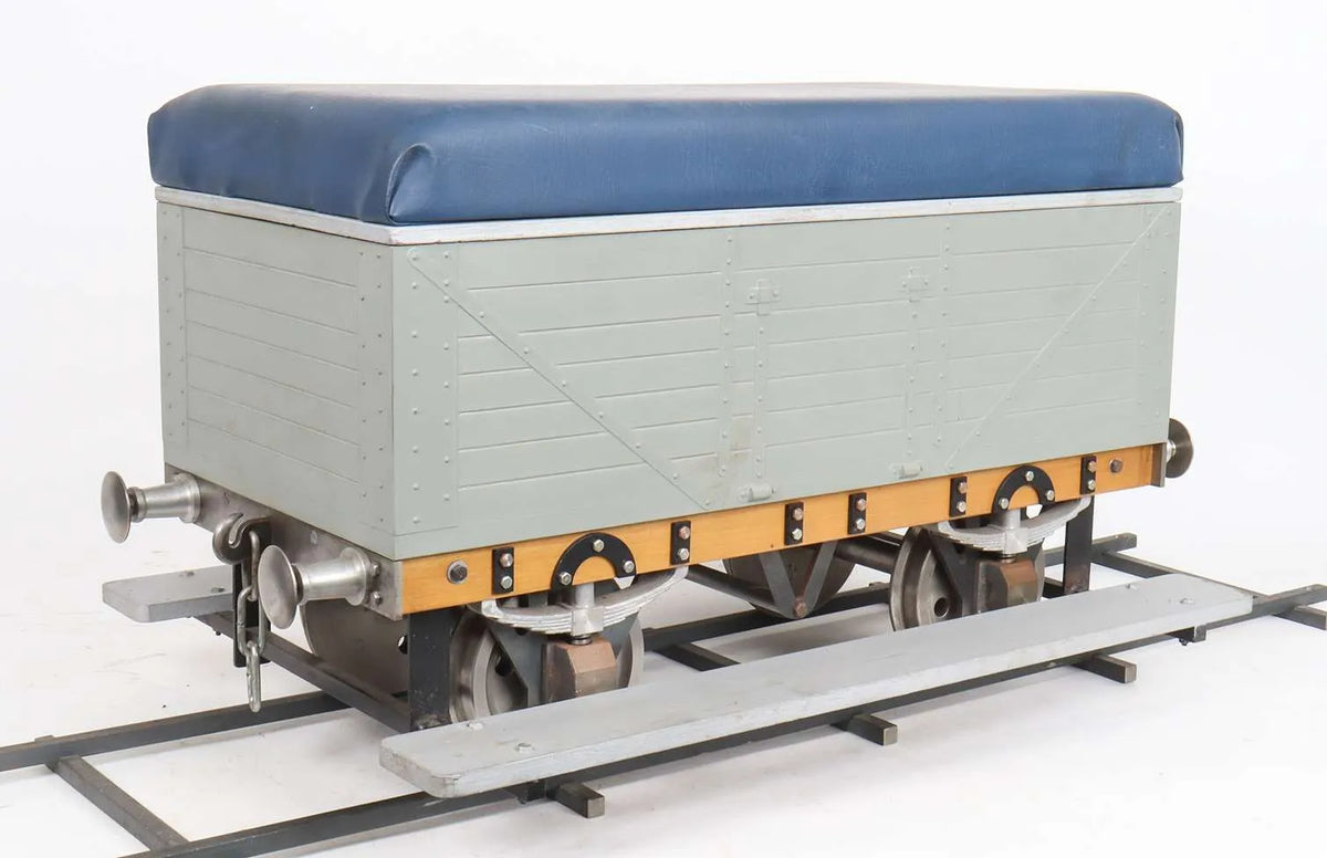 7 1/4 inch gauge plank wagon driving truck