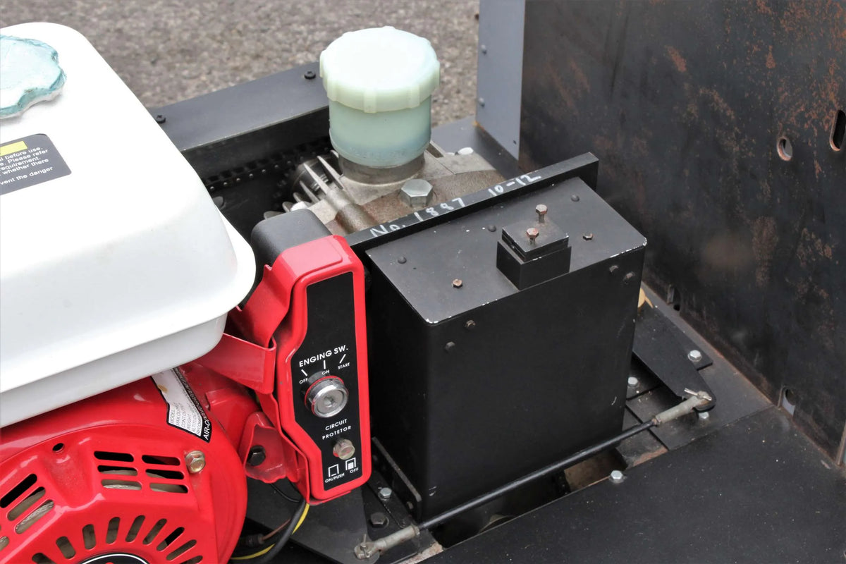 7 1/4 inch narrow gauge petrol-hydraulic shunter