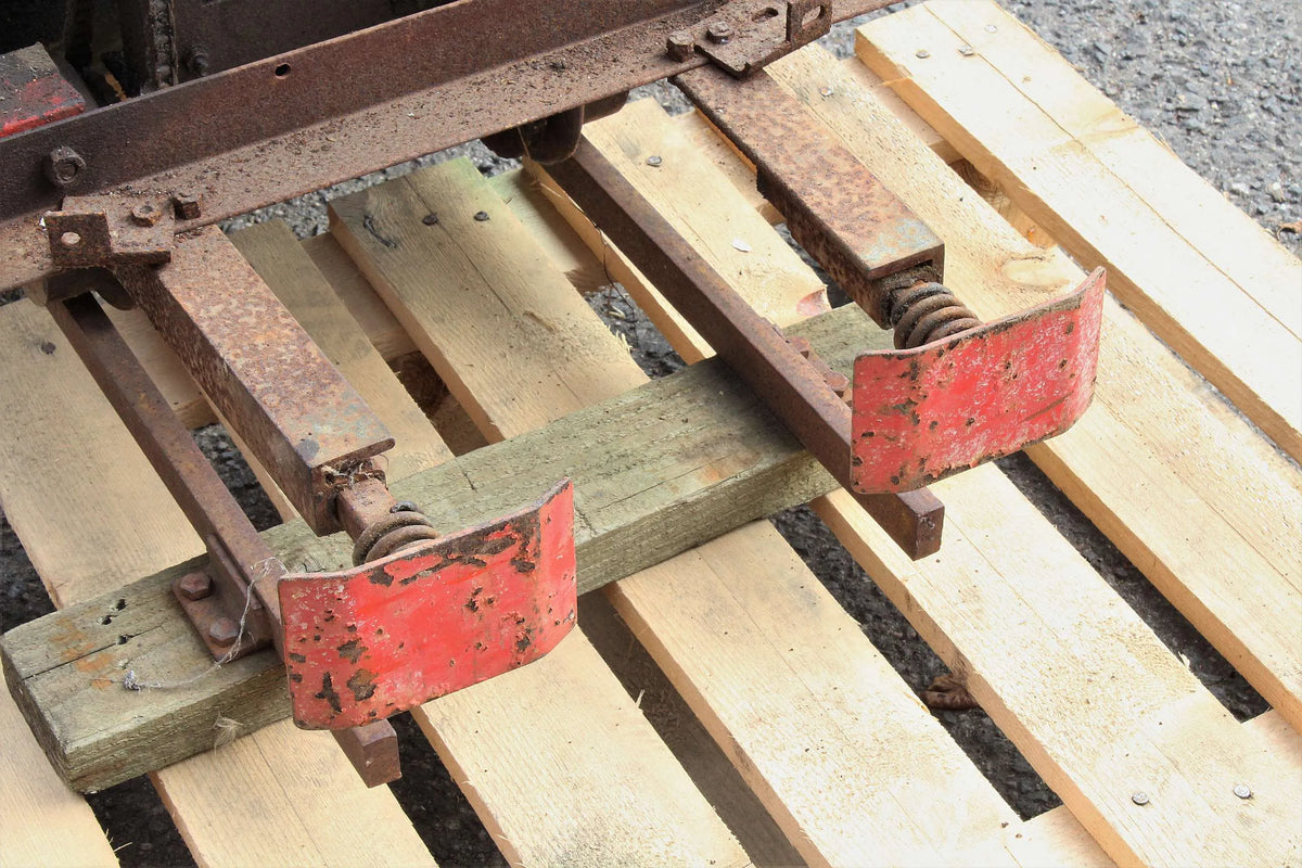 10 1/4 inch gauge EMD "Lightning Stripe" F7