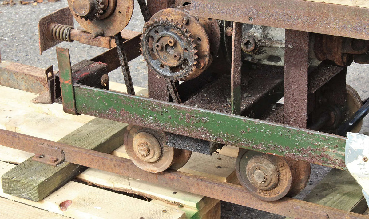 10 1/4 inch gauge EMD "Lightning Stripe" F7