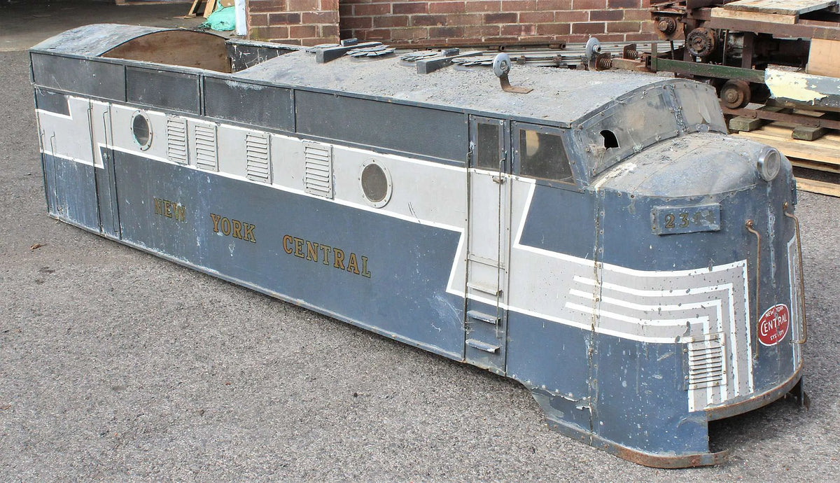 10 1/4 inch gauge EMD "Lightning Stripe" F7