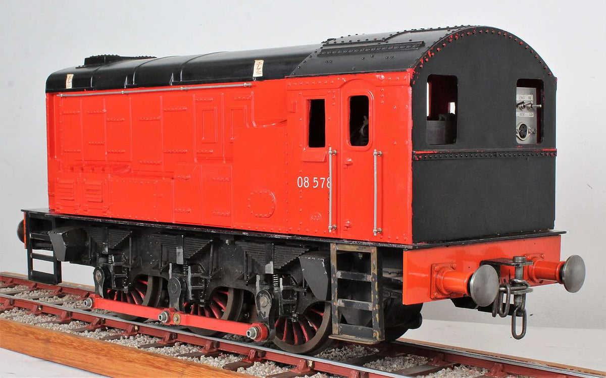 5 inch gauge Class 08 battery electric shunter