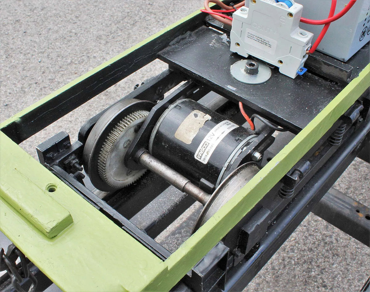 5 inch gauge Class 35 Hymek battery electric