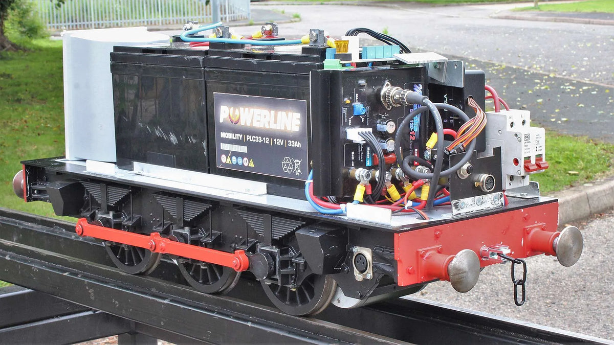 5 inch gauge Class 08 shunter