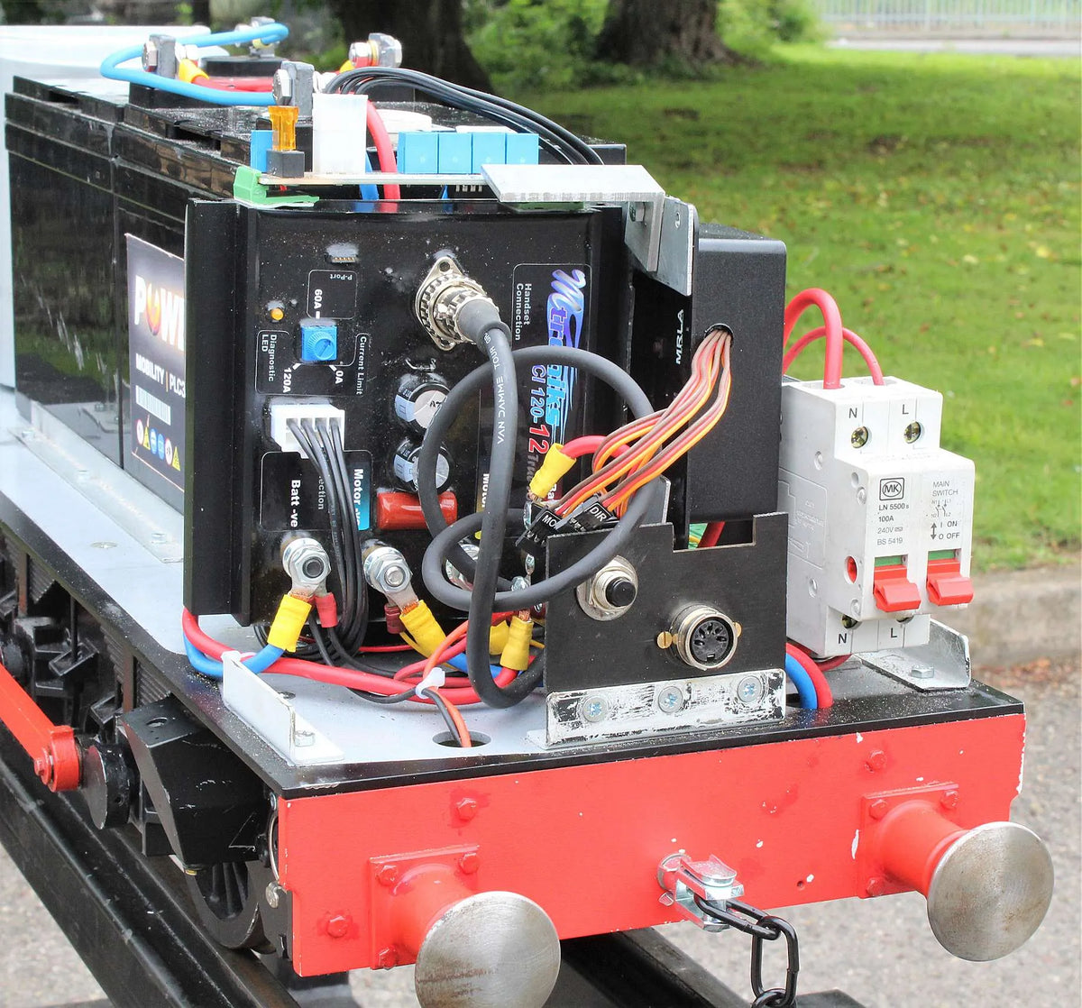 5 inch gauge Class 08 shunter