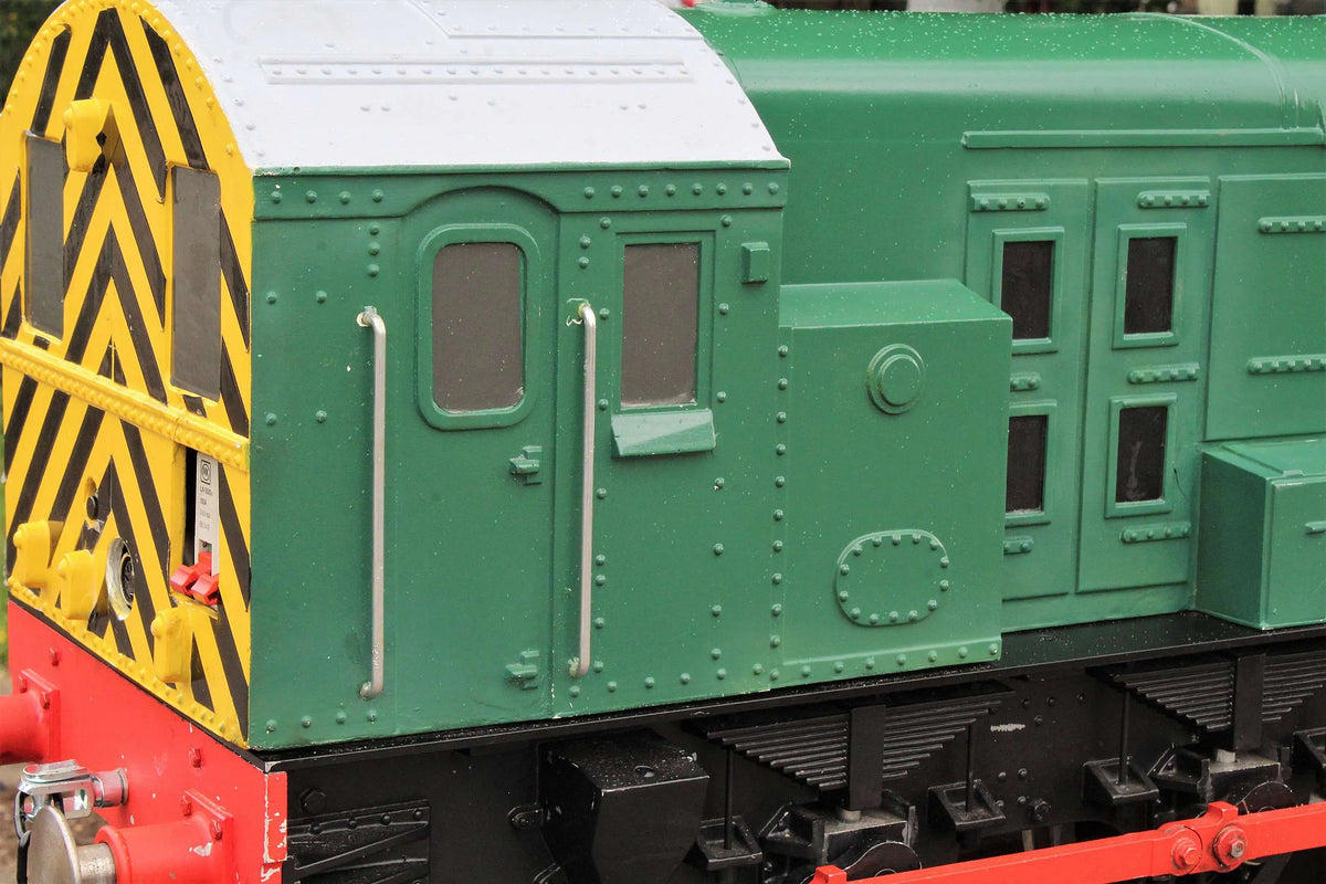 5 inch gauge Class 08 shunter