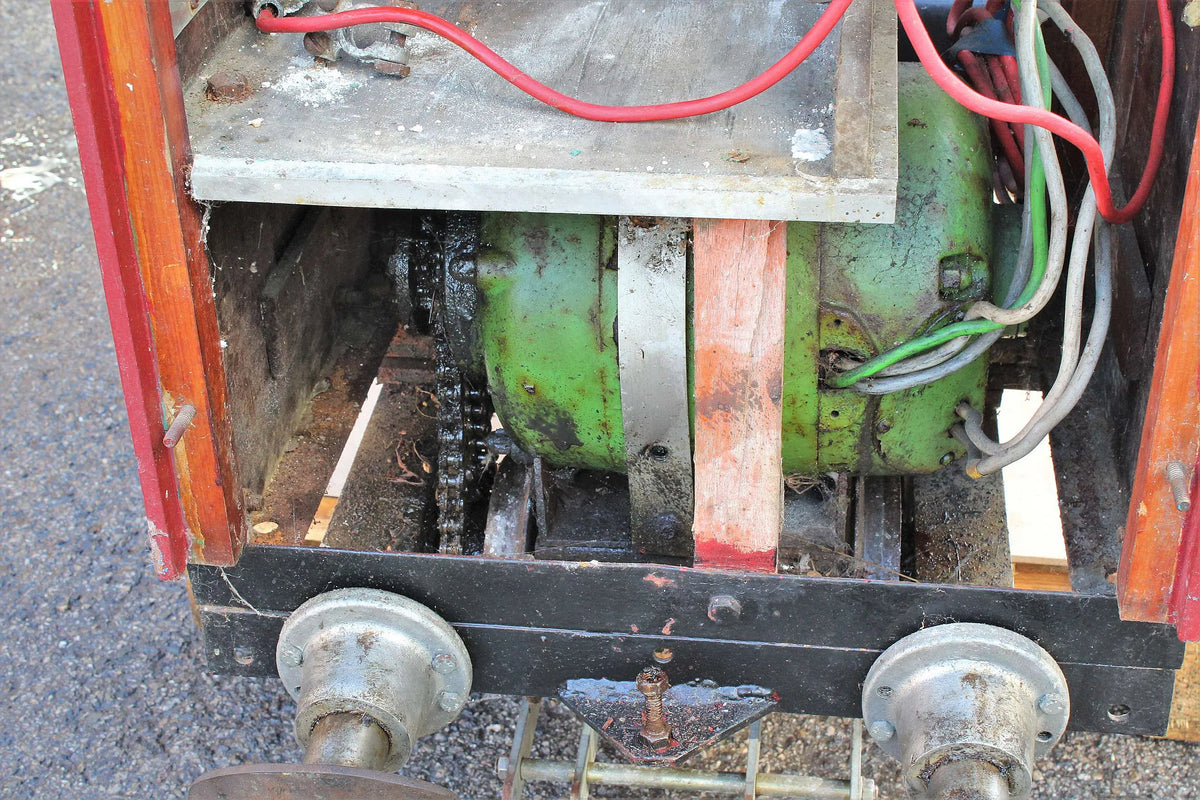 7 1/4 inch gauge sit-in battery-electric shunter
