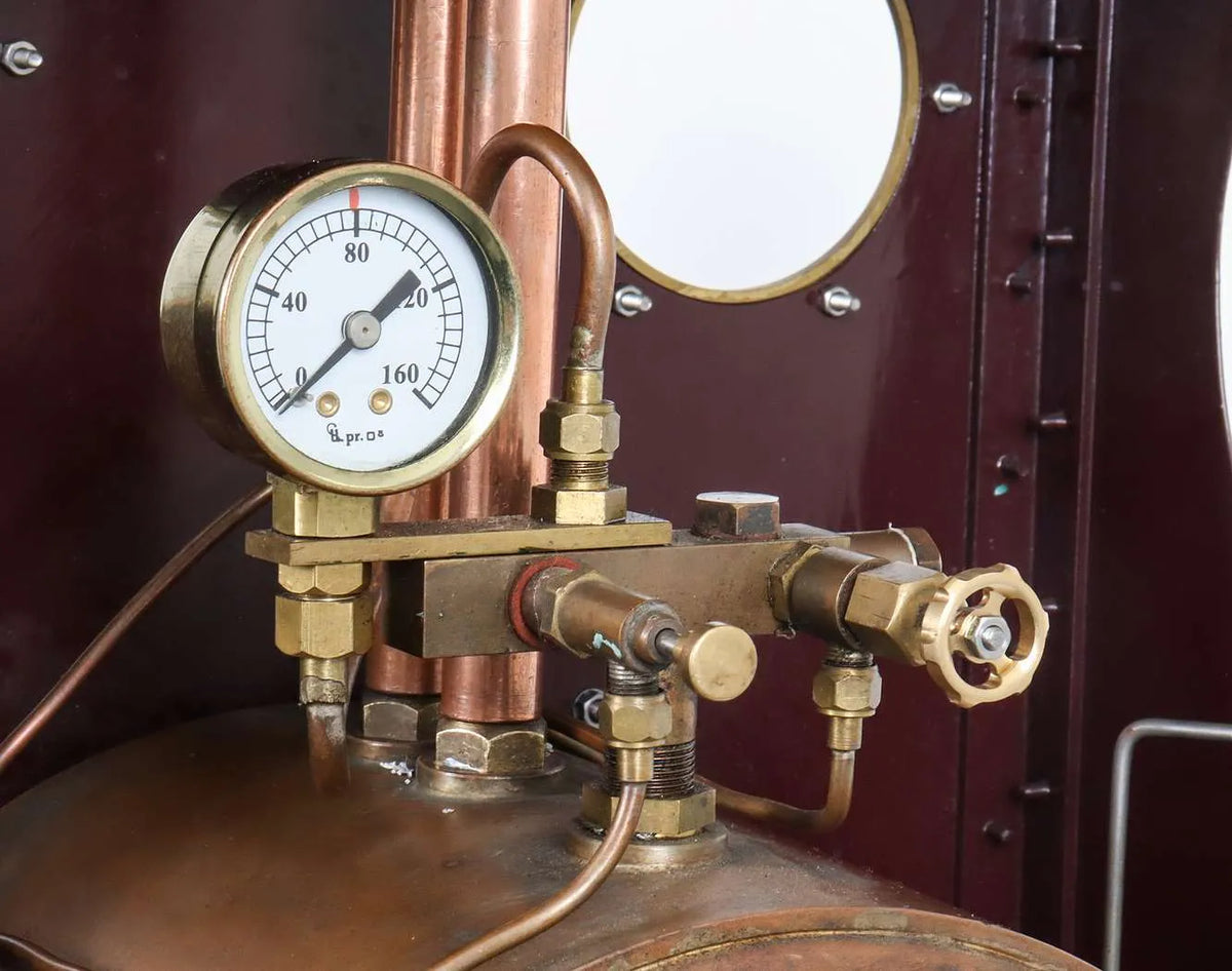 5 inch gauge "Sweet Pea" 0-4-0ST with commercial boiler