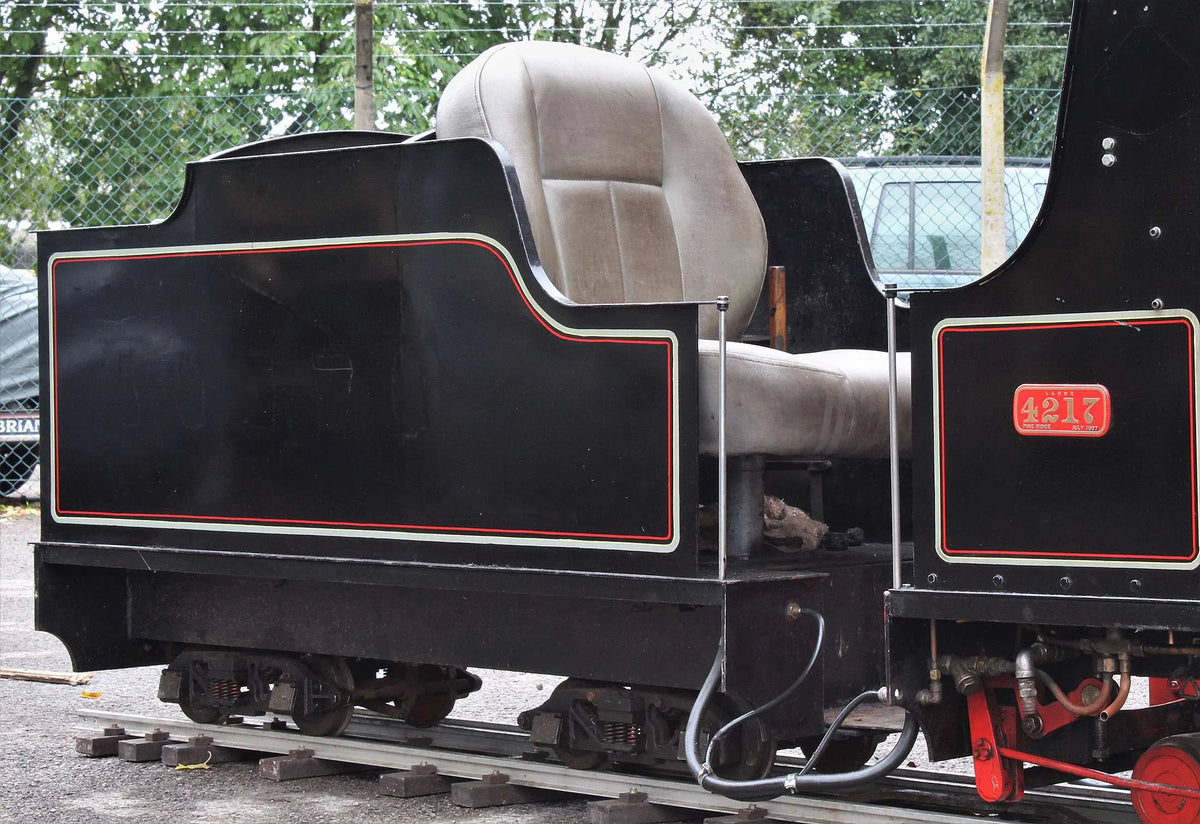7 1/4 inch gauge "Thomas II" 0-4-2T + tender
