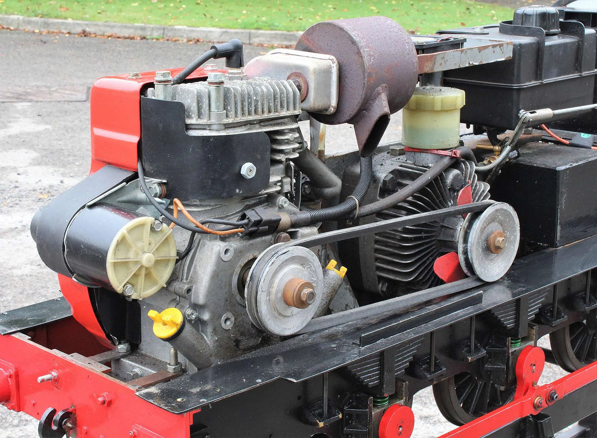 7 1/4 inch gauge petrol hydraulic Class 08 shunter