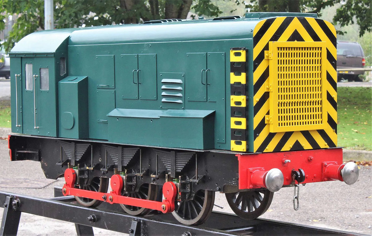 7 1/4 inch gauge petrol hydraulic Class 08 shunter