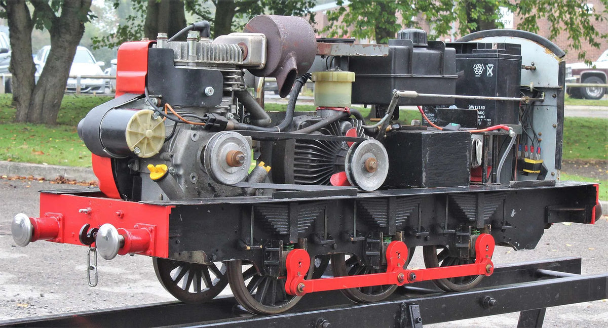 7 1/4 inch gauge petrol hydraulic Class 08 shunter