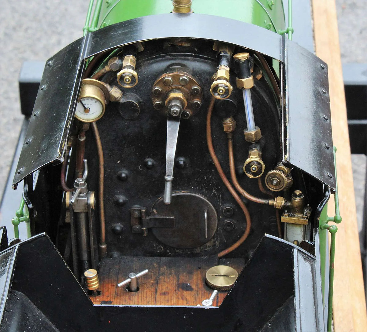 3 1/2 inch gauge LNER A3 Pacific No.2502 "Hyperion"