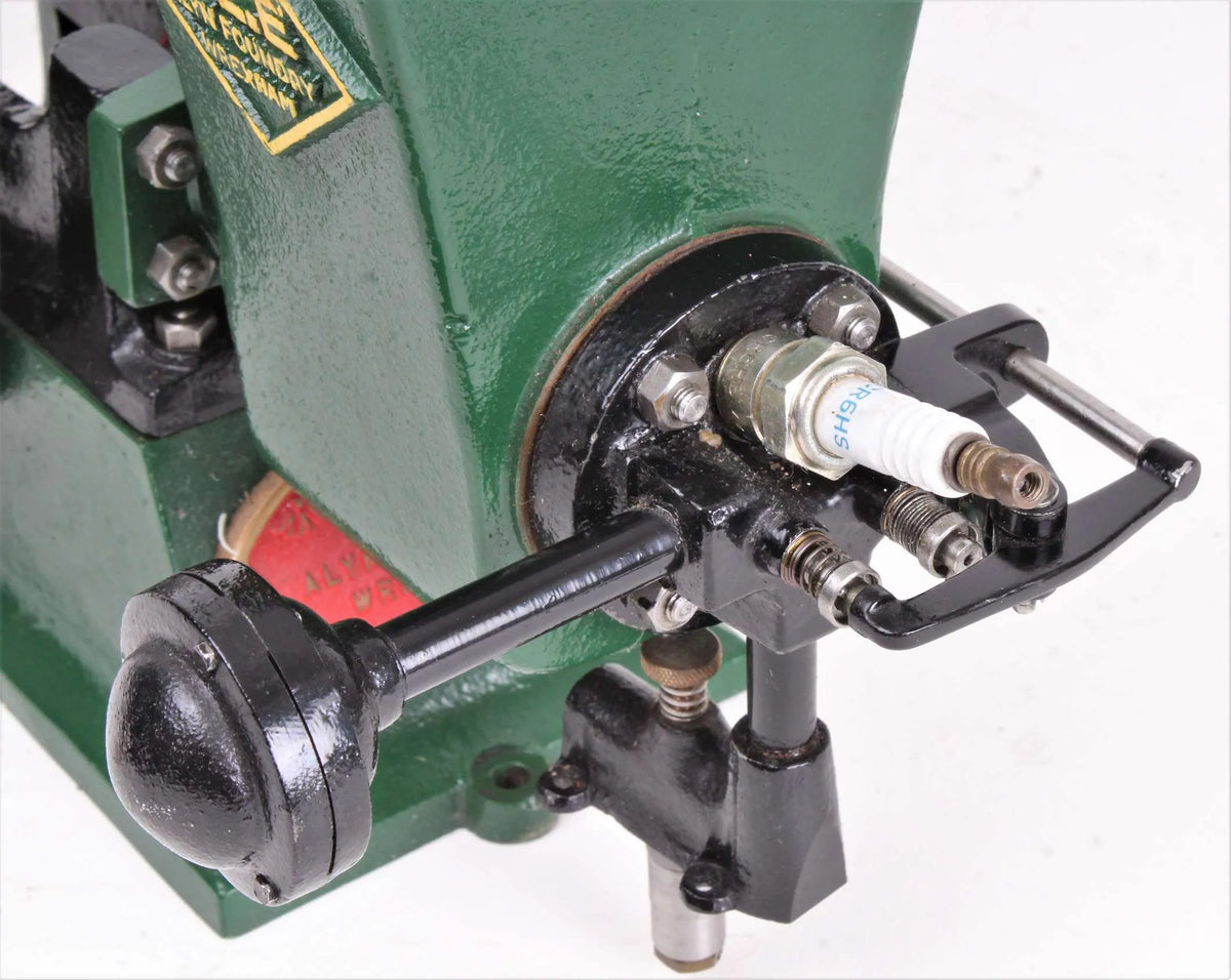 Alyn Foundry "RLE" hopper-cooled open crank engine