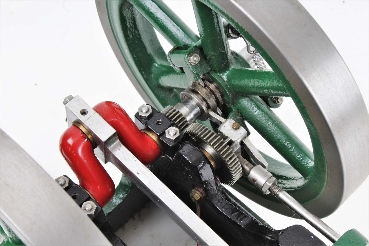Alyn Foundry "RLE" hopper-cooled open crank engine