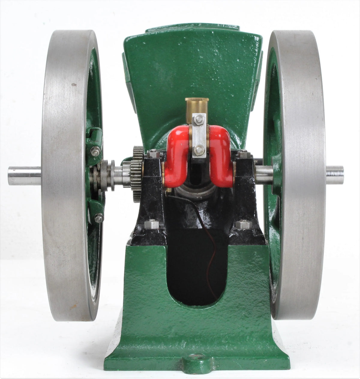 Alyn Foundry "RLE" hopper-cooled open crank engine