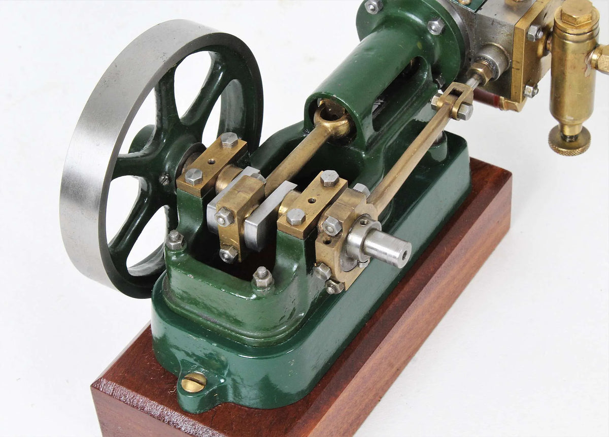 Stuart 10H horizontal engine with displacement lubricator