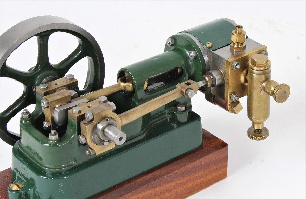 Stuart 10H horizontal engine with displacement lubricator