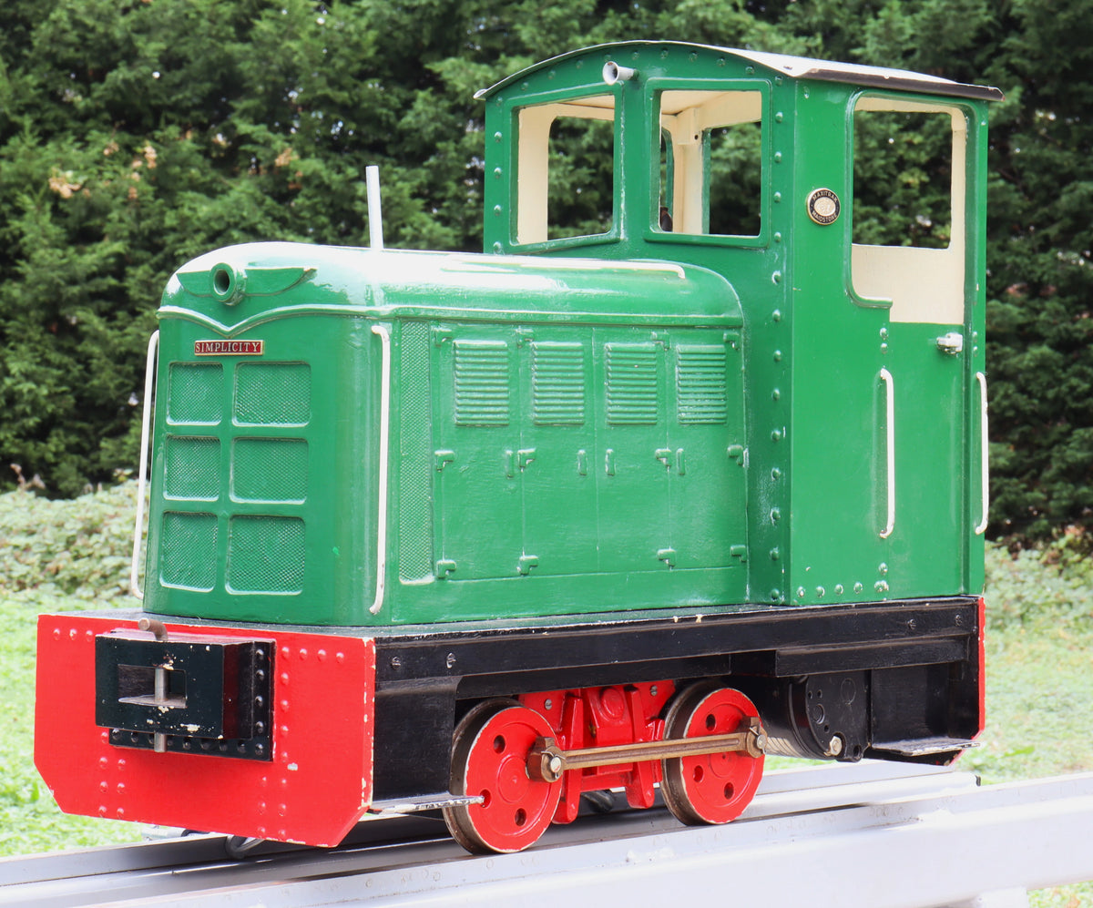 5 inch gauge Maxitrak "Simplicity" 0-4-0 battery electric