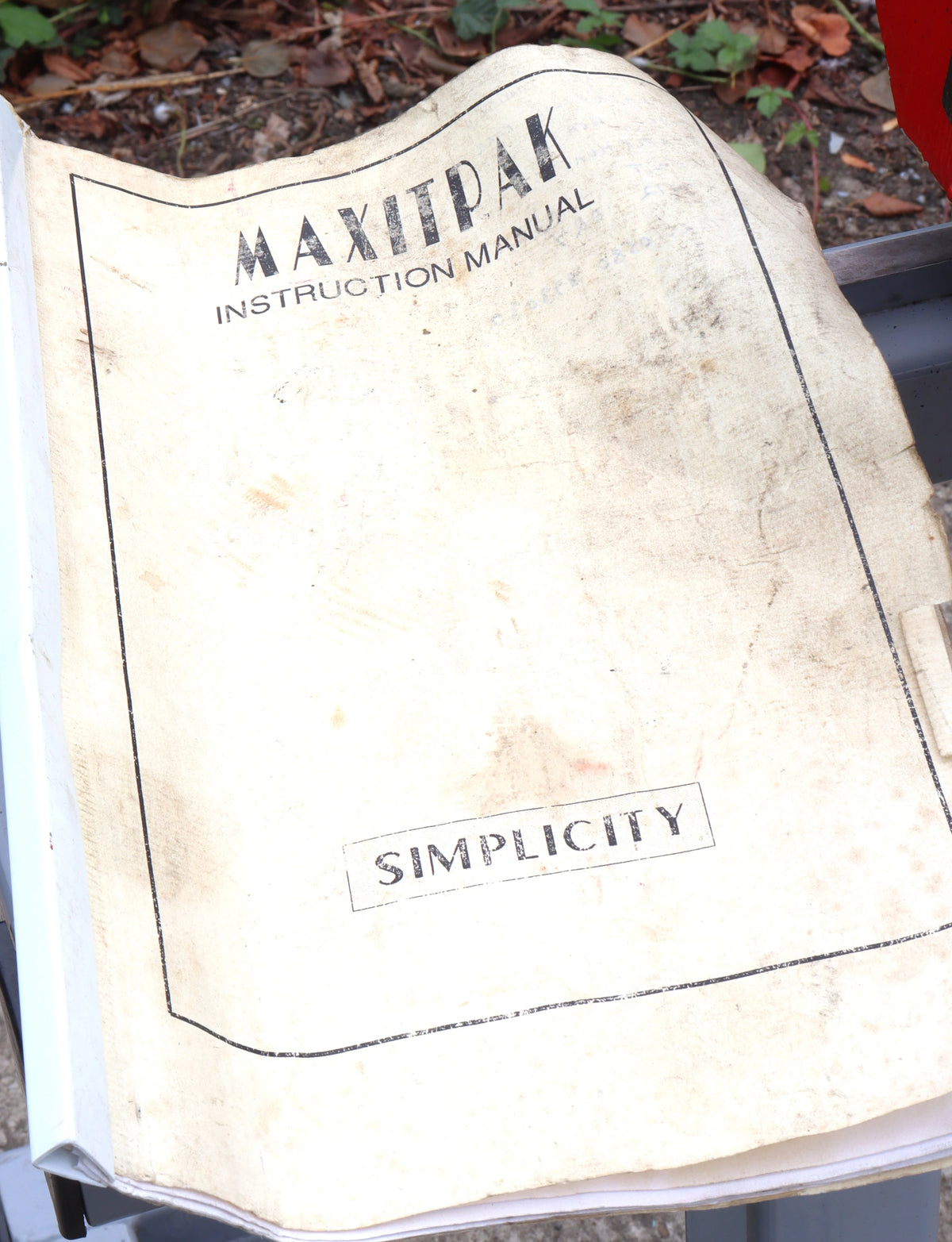 5 inch gauge Maxitrak "Simplicity" 0-4-0 battery electric