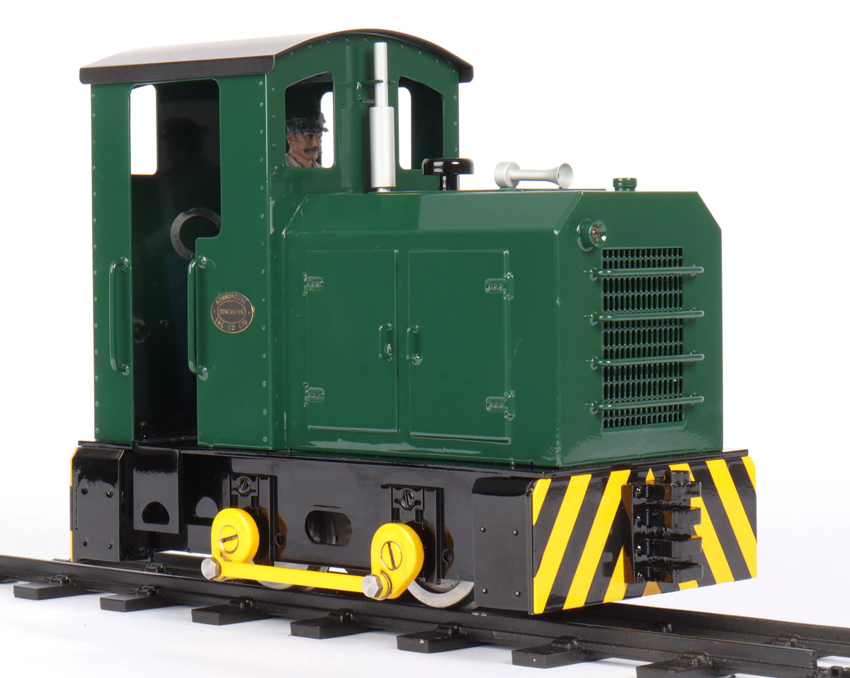Roundhouse Bulldog 0-4-0 diesel locomotive