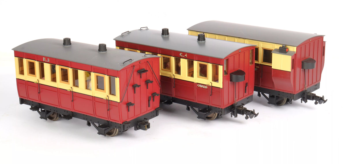 Rake of three 32mm narrow gauge Accucraft Isle of Man coaches