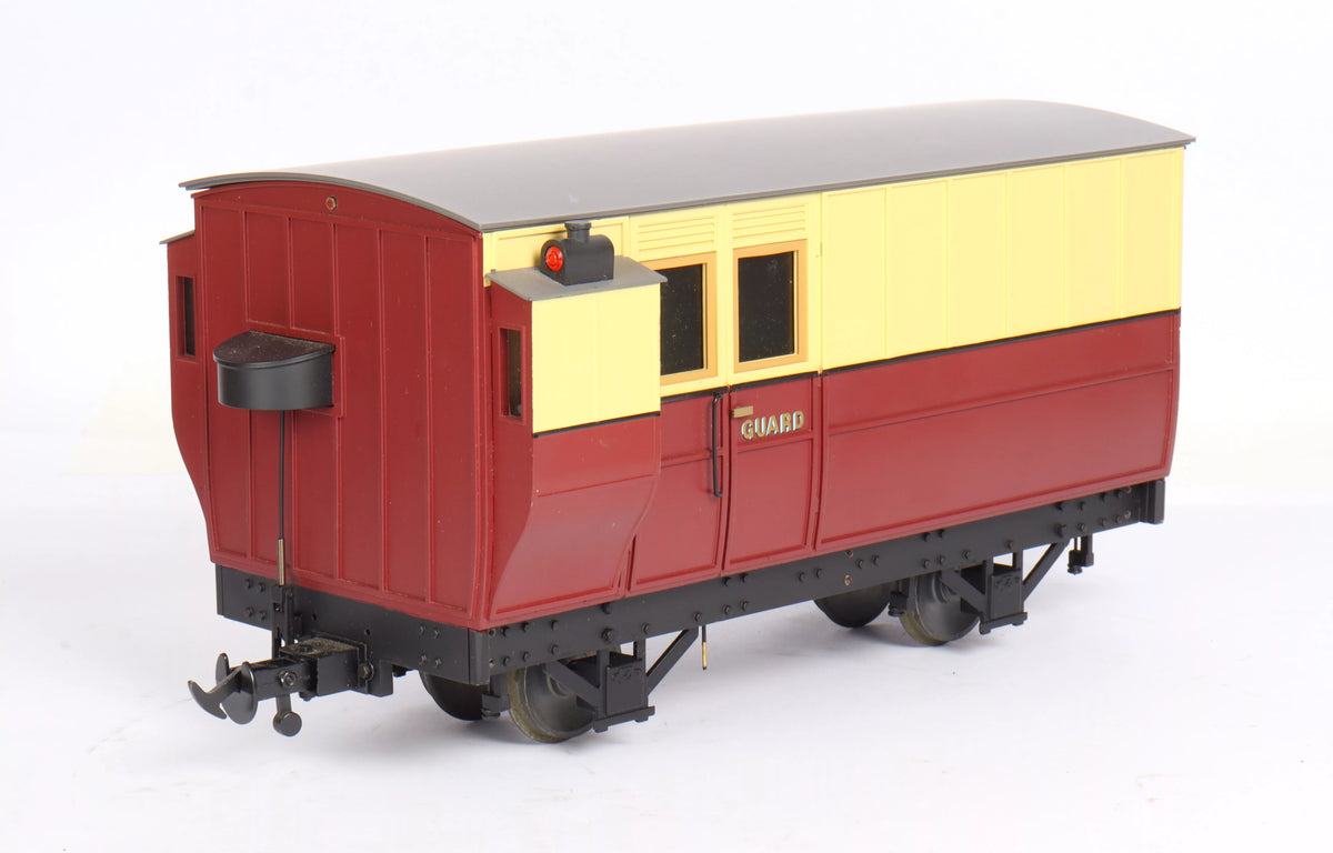 Rake of three 32mm narrow gauge Accucraft Isle of Man coaches
