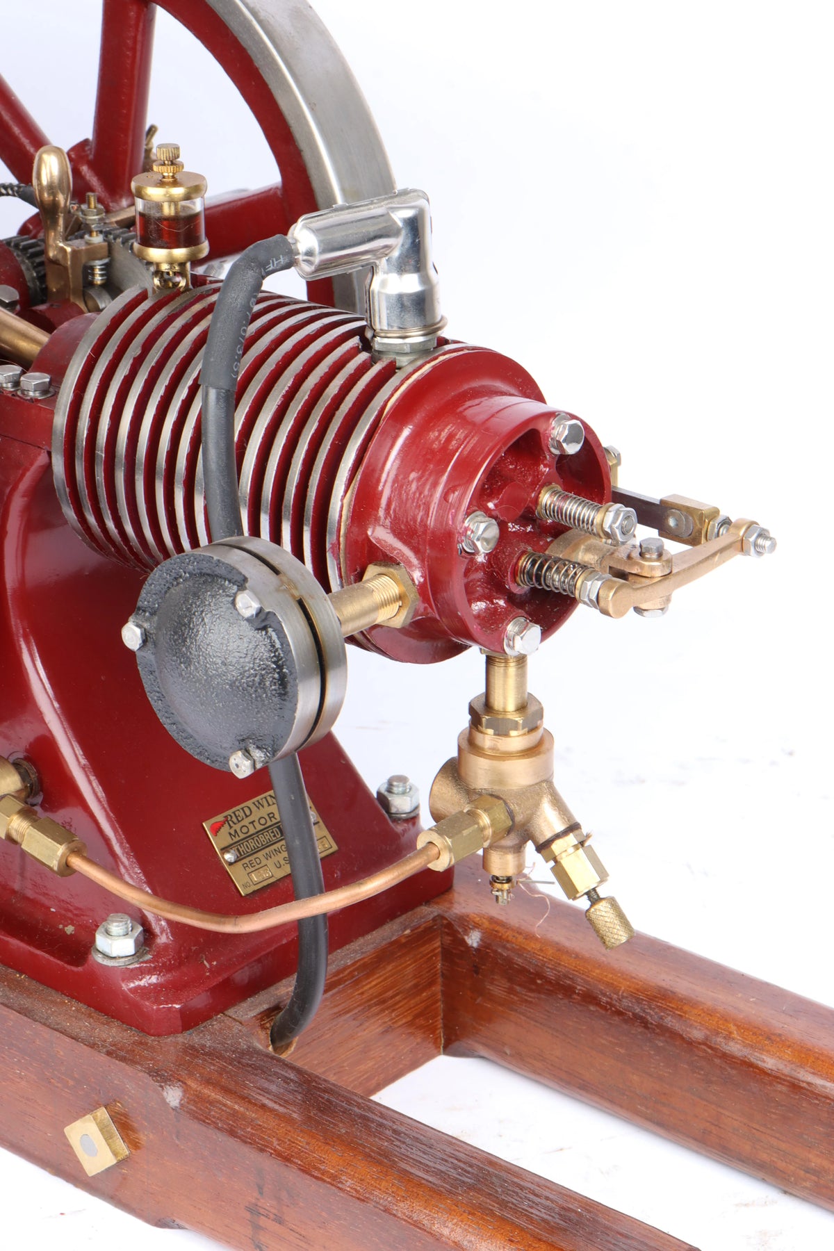Red Wing open crank engine