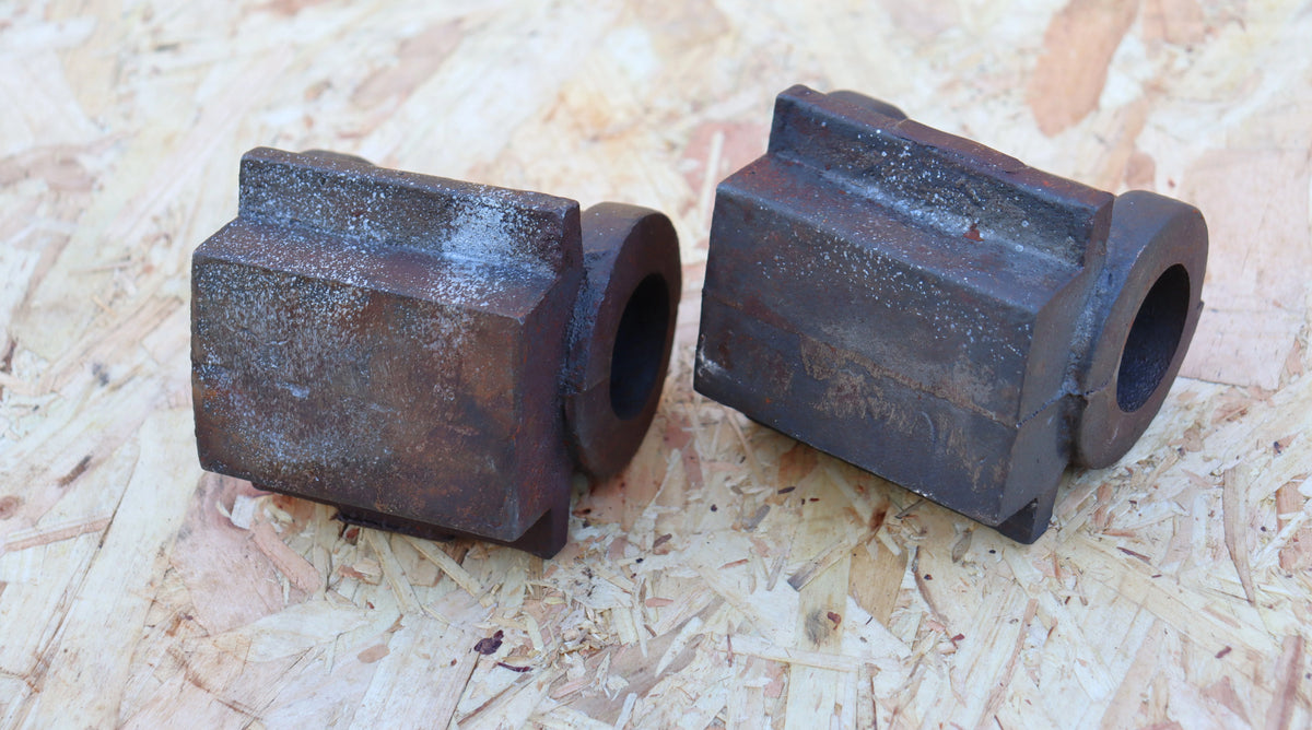 pair of 5 inch gauge cast iron cylinders