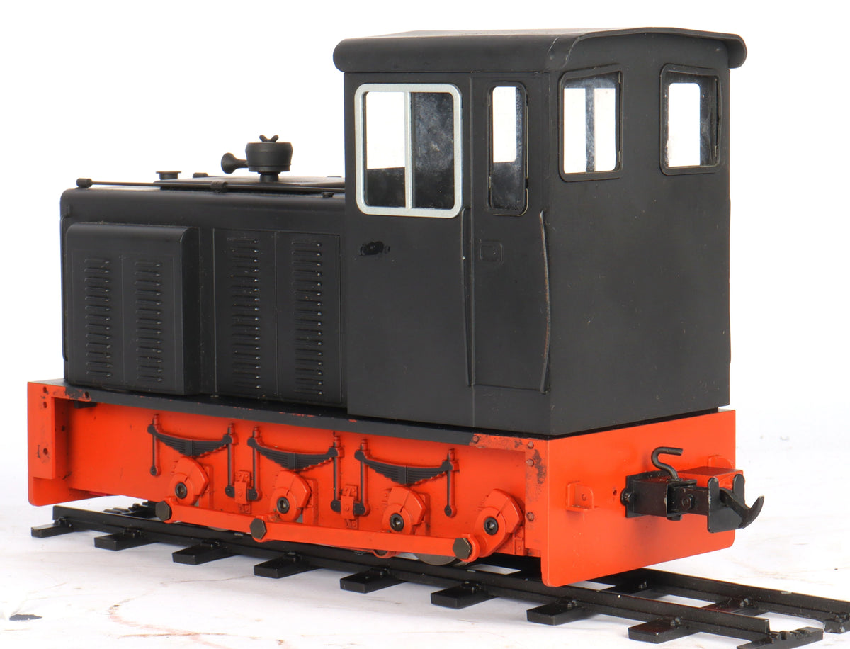 32mm narrow gauge Accucraft Baguley Drewry 0-6-0 diesel