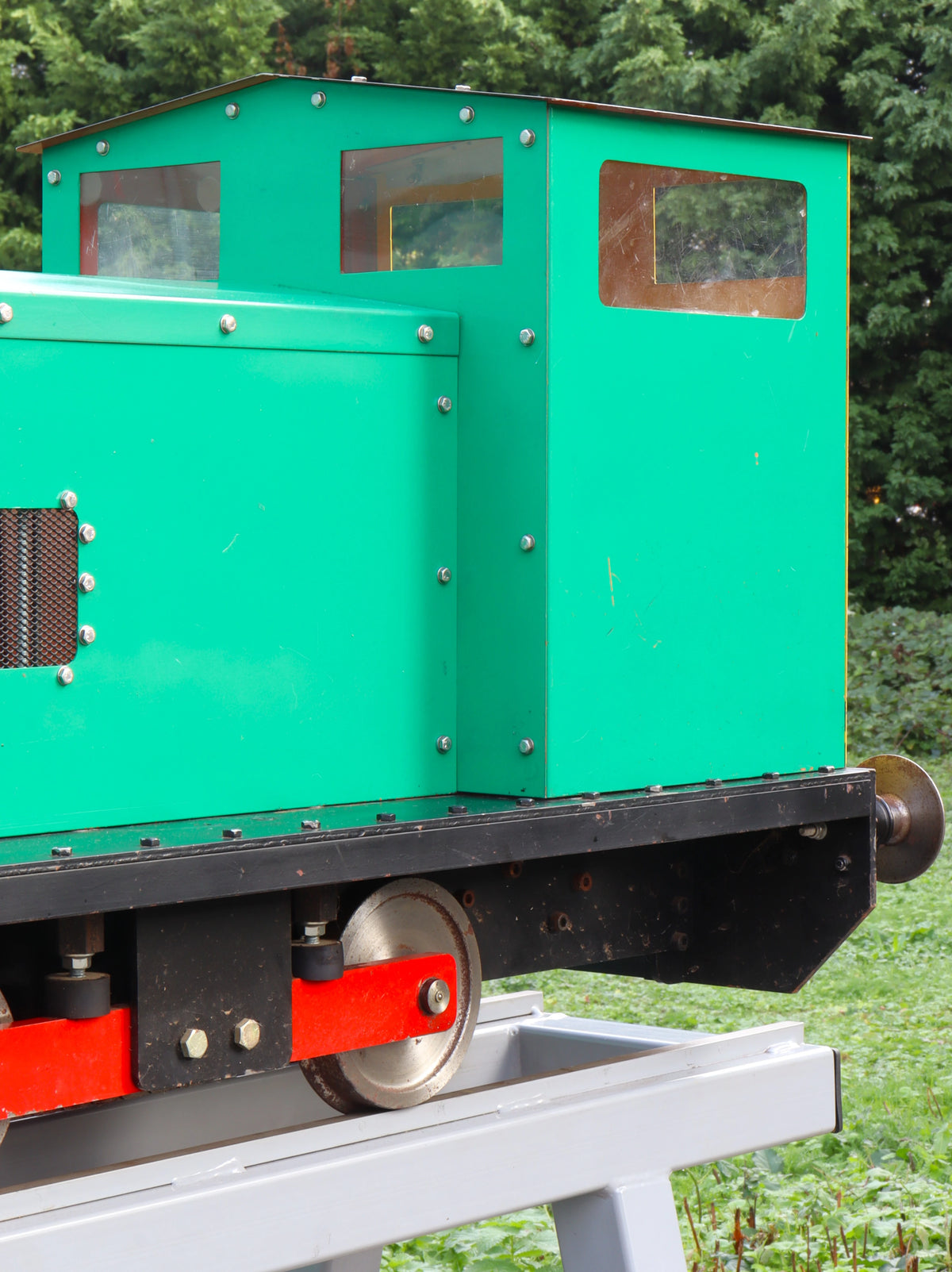 7¼ inch narrow gauge 0-4-0 battery electric shunter