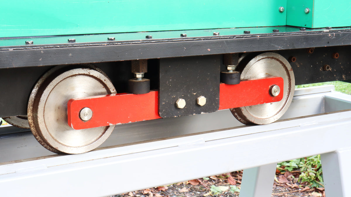 7¼ inch narrow gauge 0-4-0 battery electric shunter