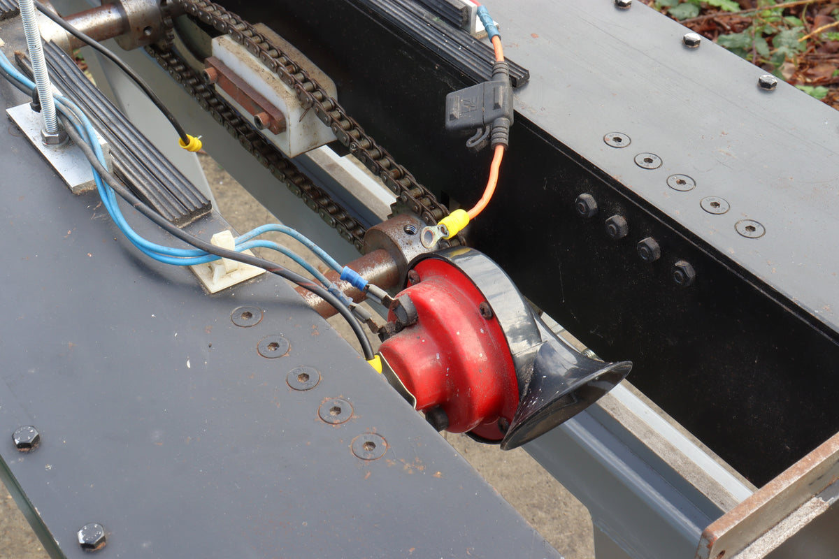 7¼ inch narrow gauge 0-4-0 battery electric shunter