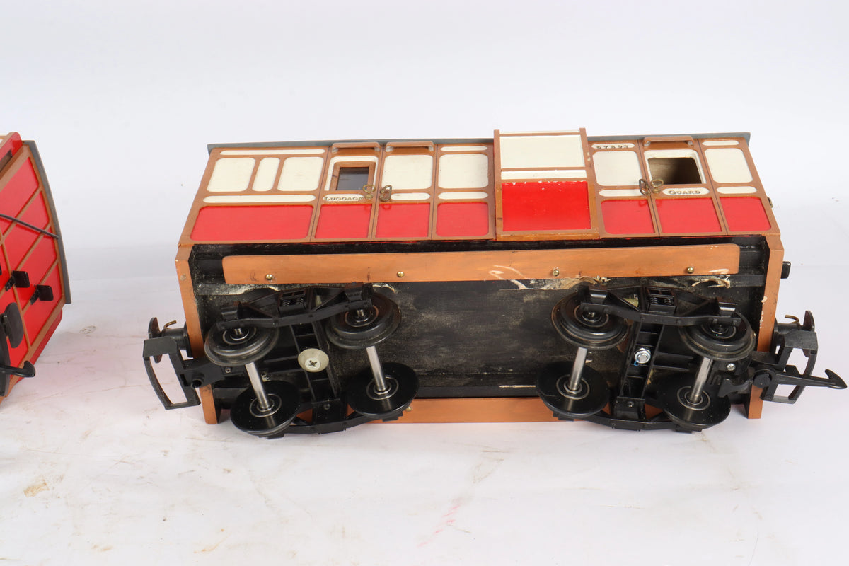 Rake of four 45mm gauge Brandbright coaches
