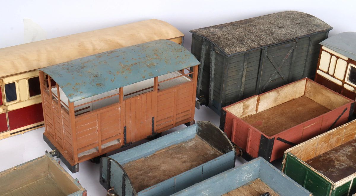 Collection of project 32mm wagons & coaches