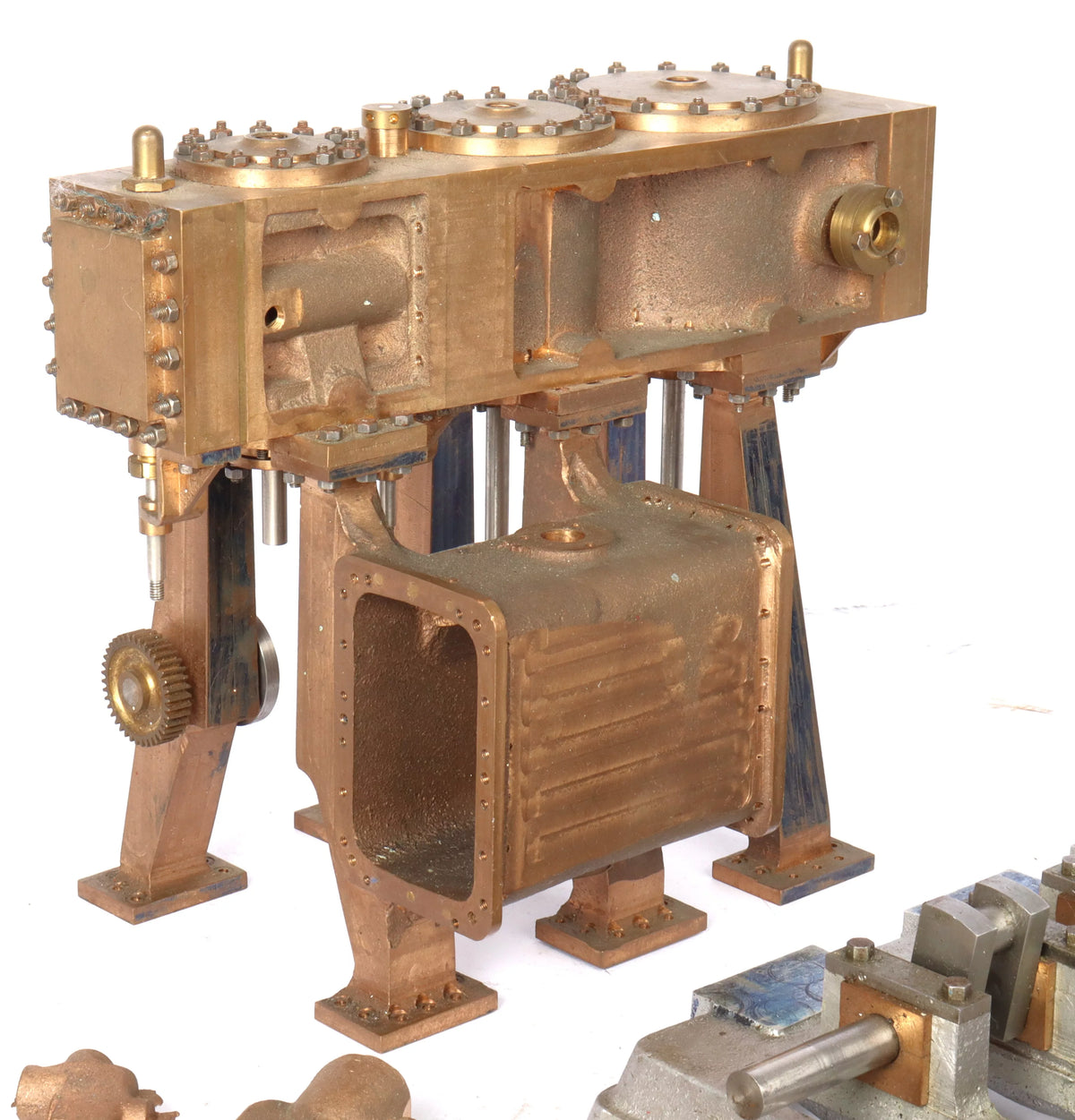 Triple expansion engine